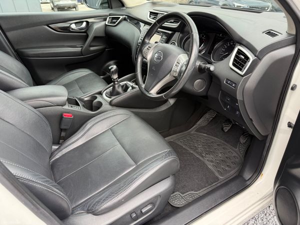 2017 Nissan Qashqai 1.2 Petrol Premium 395928414
