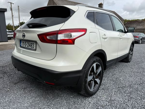 2017 Nissan Qashqai 1.2 Petrol Premium 395928428