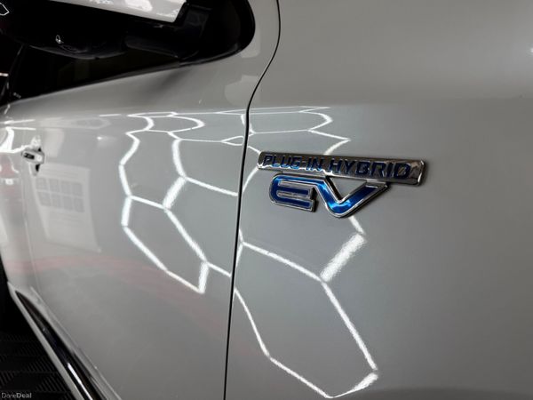 2018 Mitsubishi Outlander 2.0 Petrol Plug in Hybri 395930256