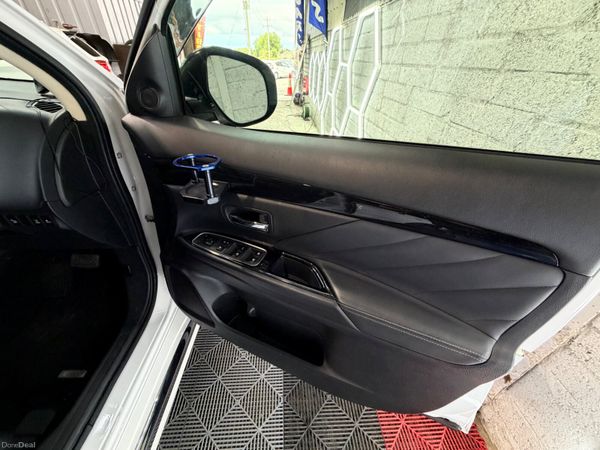 2018 Mitsubishi Outlander 2.0 Petrol Plug in Hybri 395930298