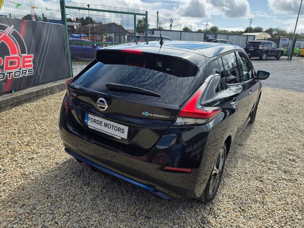 Nissan Leaf 2020 396089348
