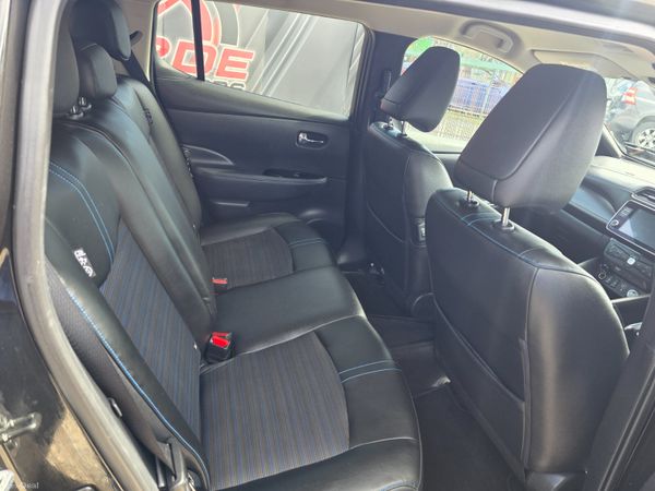 Nissan Leaf 2020 396089352