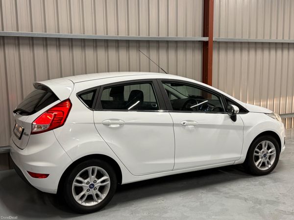 2015 Ford Fiesta 1.2 Petrol 396164444