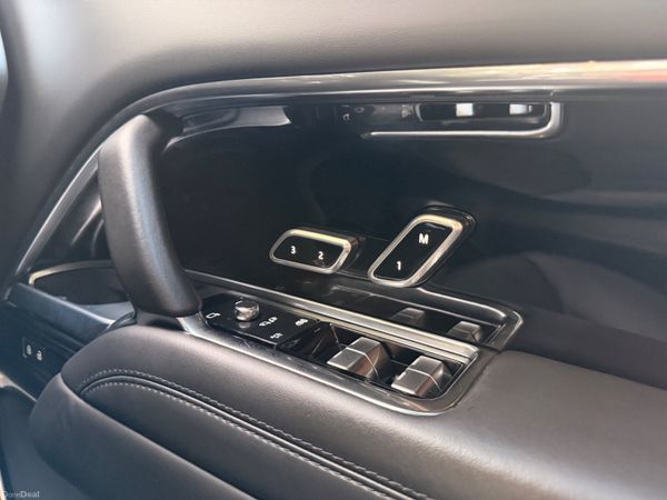 Land Rover Range Rover 2023 396165898
