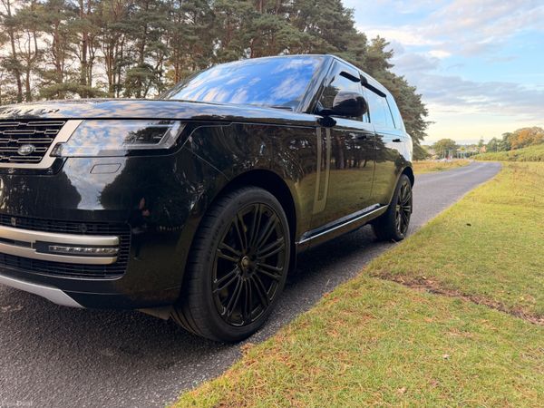 Land Rover Range Rover 2023 396165944