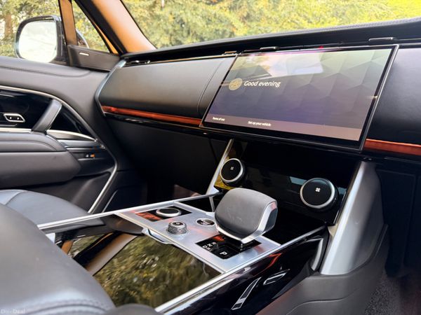 Land Rover Range Rover 2023 396165902