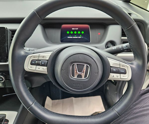 2022 Honda Fit e:HEV Basic Hybrid Automatic 396179154