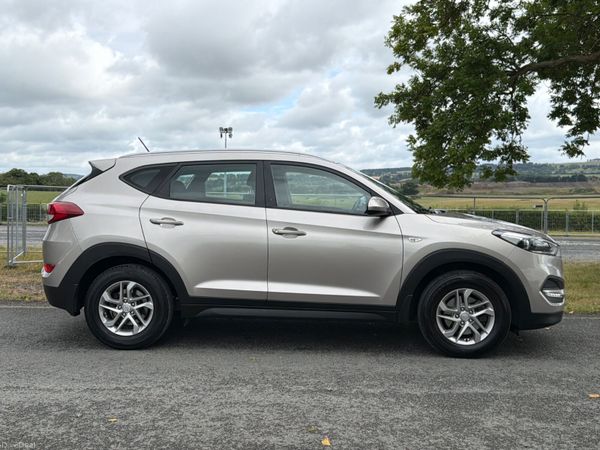 Hyundai Tucson 2016 Comfort Low Mileage 396111678