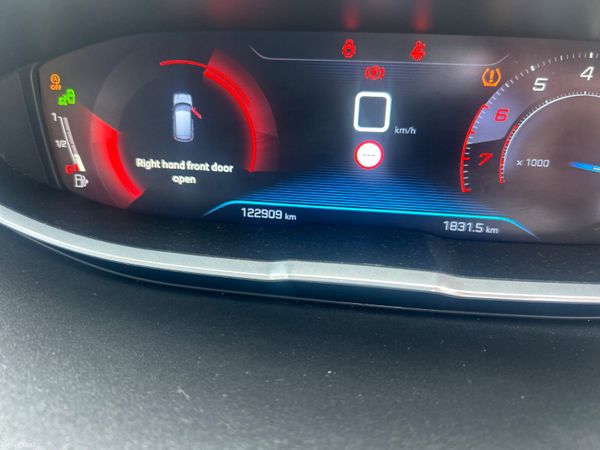 Peugeot 3008 allure 1.2 396113532