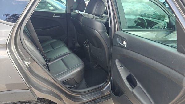 Hyundai Tucson 1.7D Executive 2WD 396122918