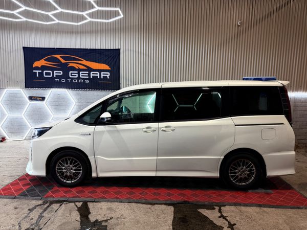 2019 Toyota Noah 1.8 Petrol Hybrid 94k 396243652