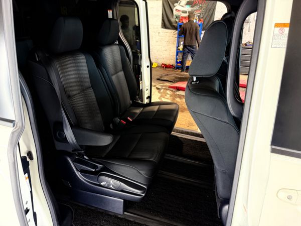 2019 Toyota Noah 1.8 Petrol Hybrid 94k 396243658