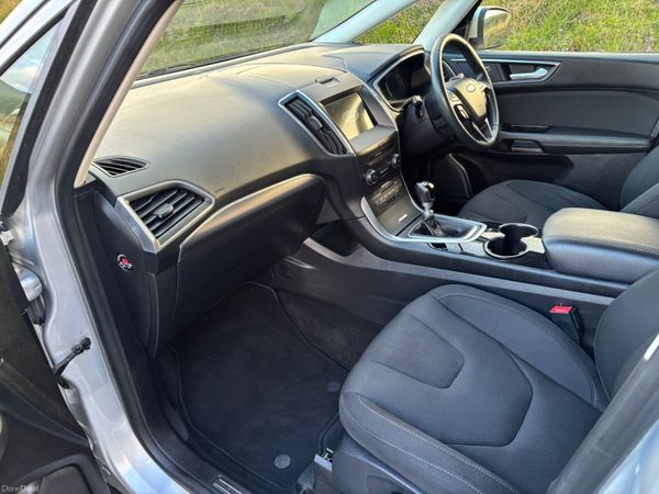 Ford S-Max 2018  150bhp high spec 396255964