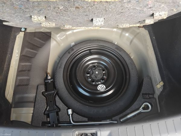 Nissan Pulsar 2015 396278322
