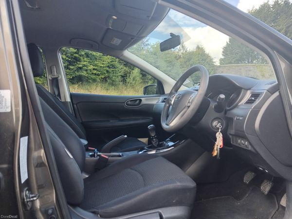 Nissan Pulsar 2015 396278328