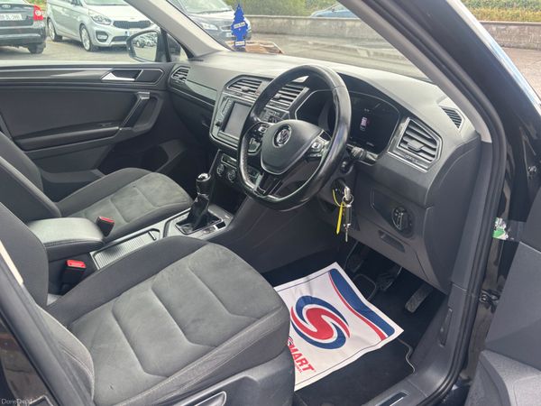 2017 Volkswagen Tiguan  2.0 TDI HIGHLINE 396281144