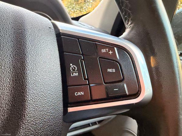 Land Rover Discovery Sport 7 Seater 396281472