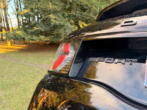 Land Rover Discovery Sport 7 Seater 396281554