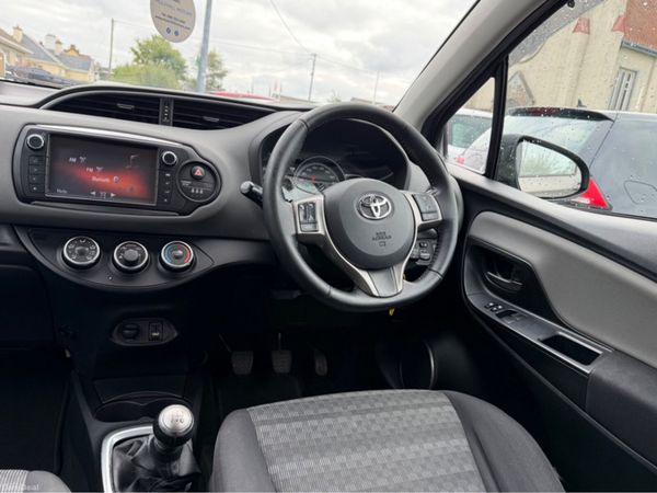 Toyota Yaris LUNA 396286744