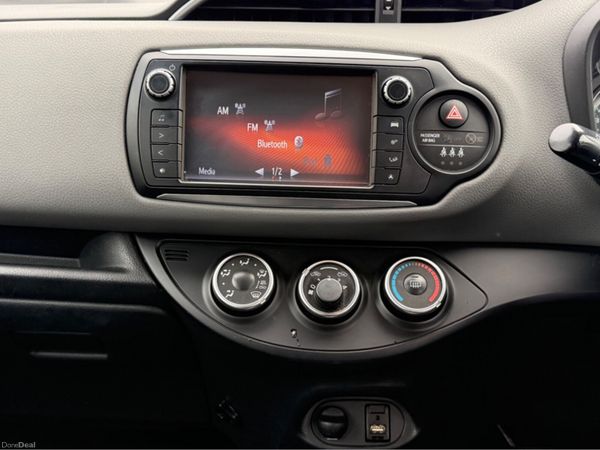 Toyota Yaris LUNA 396286736