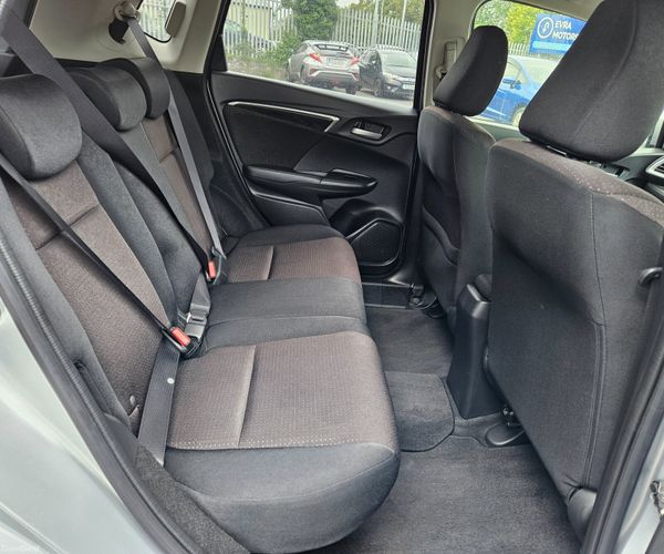 Honda Fit 2017 396205476