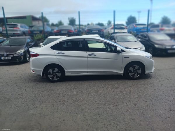 2015 Honda Grace Hybrid Automatic/Car Play 396219556