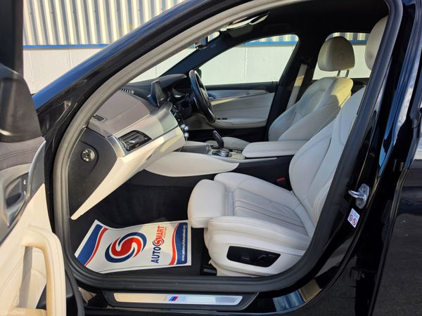 BMW 5-Series 2019 M-PERFORMCE PACK LOW KMS 396343476