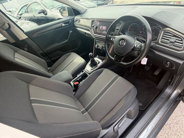 192 Volkswagen T-Roc 1.6TDI DESIGN 396357648