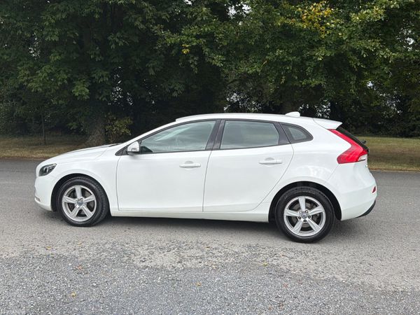 Volvo V40 2016 D2  ES 2.0 396304444
