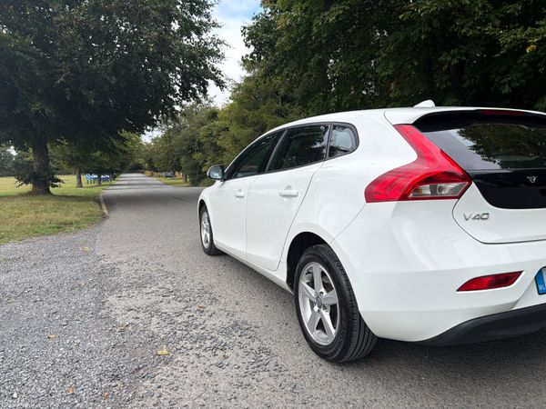 Volvo V40 2016 D2  ES 2.0 396304498