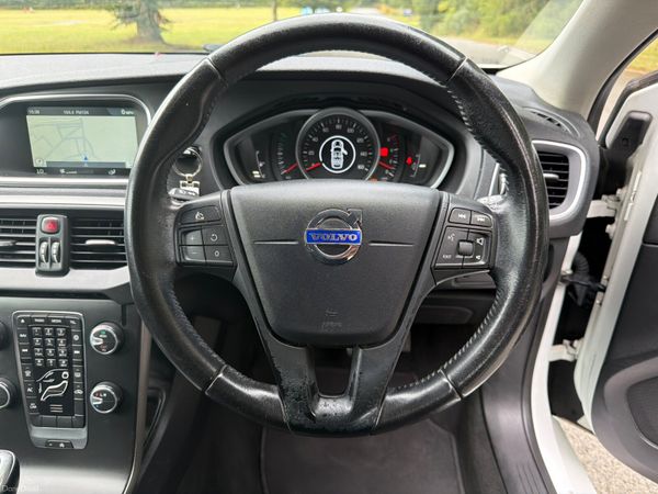 Volvo V40 2016 D2  ES 2.0 396304546