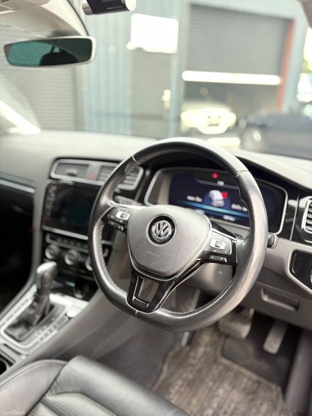 Volkswagen Golf 2.0 TDI Highline Automatic 2019 396483540