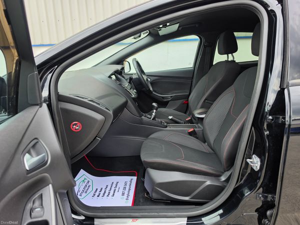 Ford Focus 2017 1.5 tdci ST-LINE 396484002