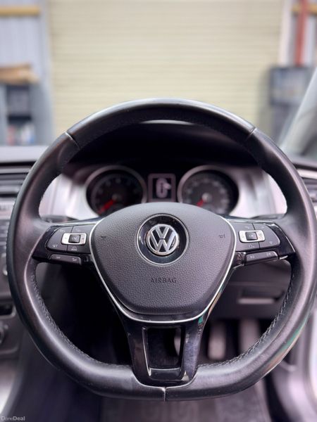 2016 Volkswagen Golf 1.2 Petrol - Manual! 396431582