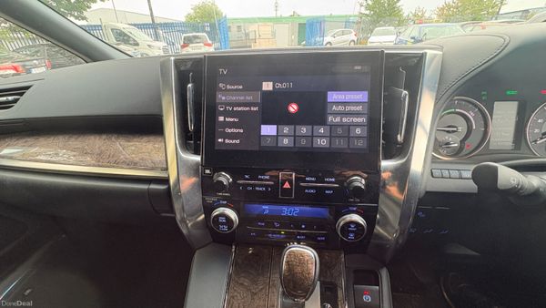 Toyota Alphard 2.5 Hybrid 2023 396550918