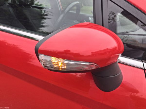 142 Ford Fiesta 1.2 Zetec Only 67000miles... 396581694