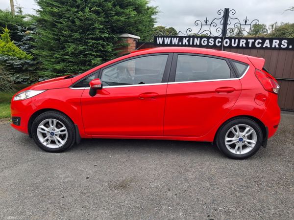 142 Ford Fiesta 1.2 Zetec Only 67000miles... 396581698
