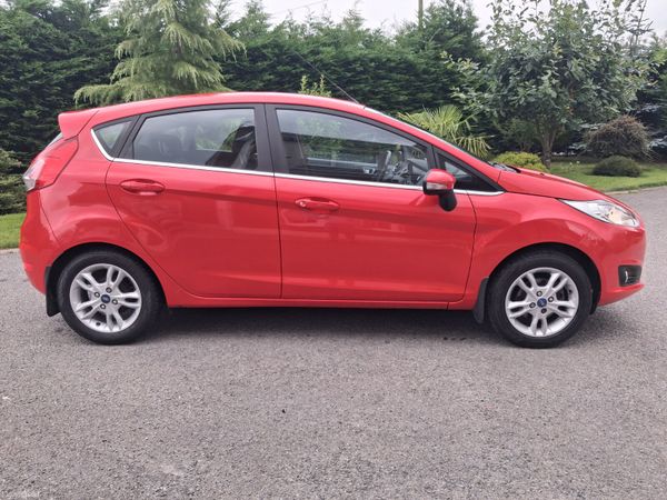 142 Ford Fiesta 1.2 Zetec Only 67000miles... 396581714