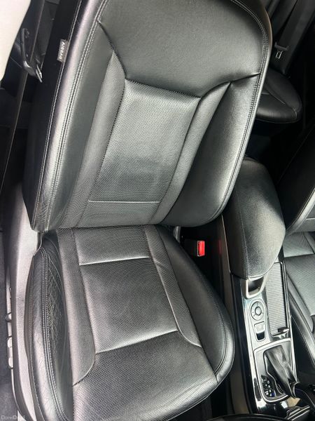 Hyundai i40 2018( NCT 10/27) 396590628