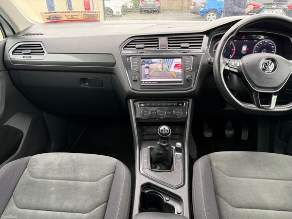 172 Volkswagen Tiguan R line 396591304