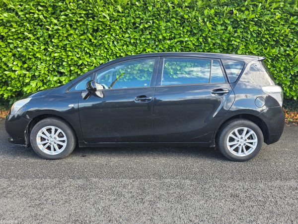 Toyota Verso 2012 396592394