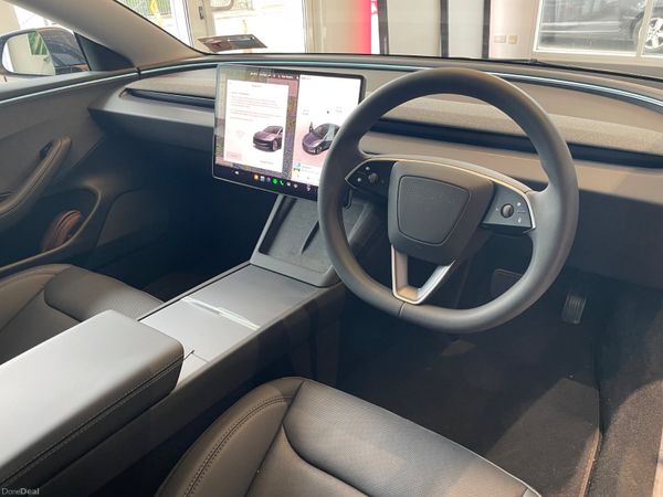 Tesla Model 3 2026 396507324
