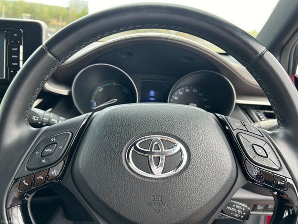 TOYOTA CHR 2019, 1.8 HYBRID AUTO LOW KMS HIGH SPEC 396641174