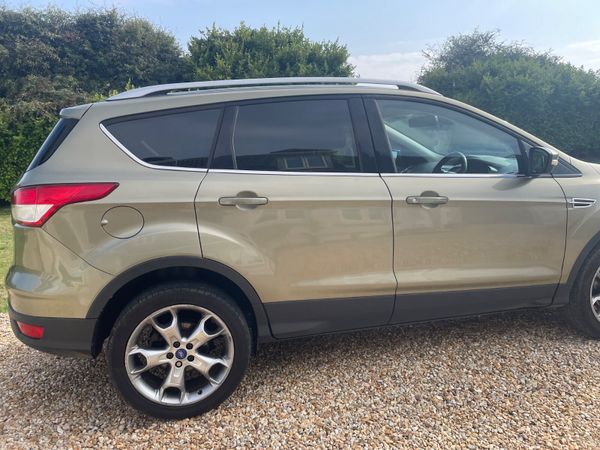 Ford Kuga 2014 Diesel Auto 4x4 396657552