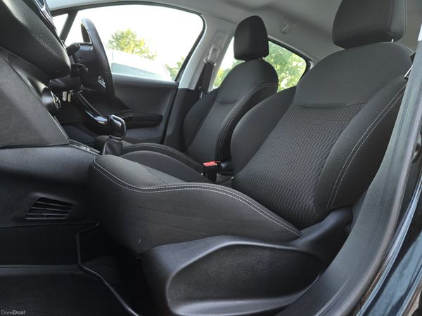 191 Peugeot 208 1.2 Pure Tech Active 396678046