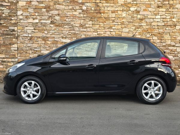 191 Peugeot 208 1.2 Pure Tech Active 396678028