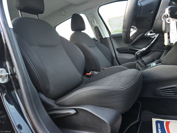191 Peugeot 208 1.2 Pure Tech Active 396678036
