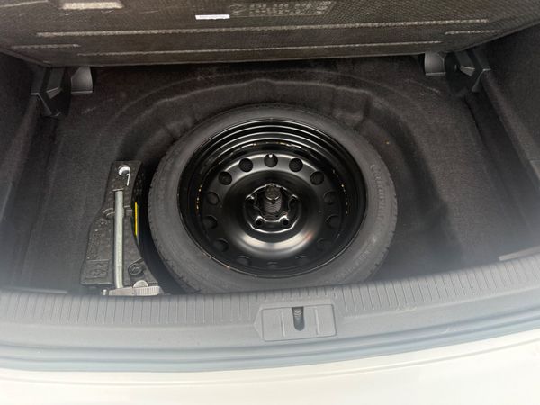 Volkswagen Golf 2015 396699344