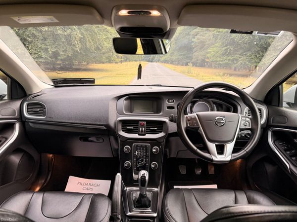Volvo V40 2017 D2 Diesel Low KM 396610816
