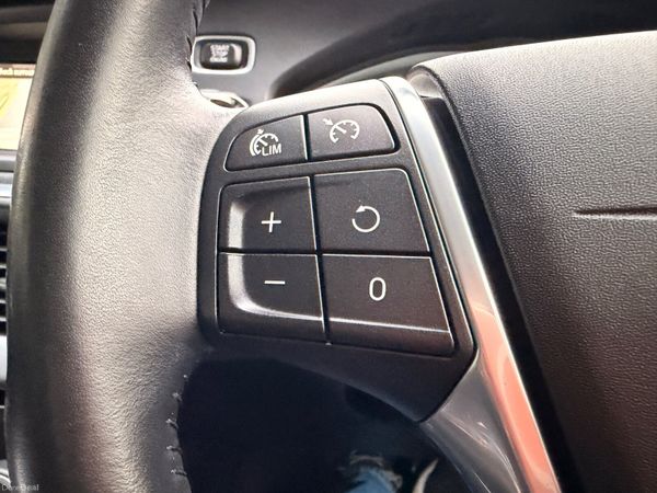 Volvo V40 2017 D2 Diesel Low KM 396610828